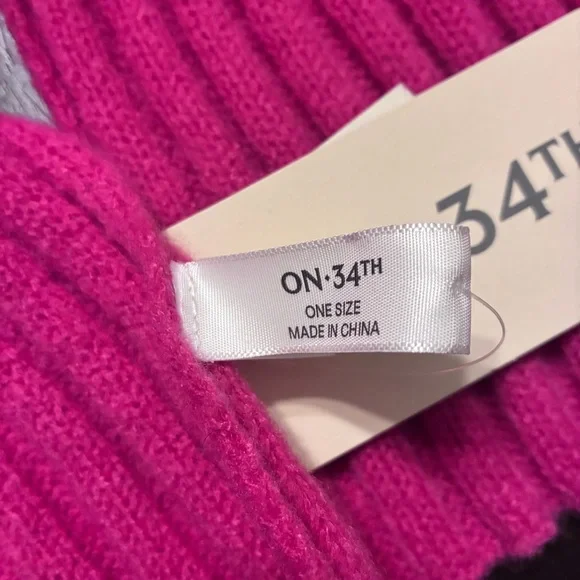 On 34th (Macys)Hot Pink Scarf - Picture 4 of 6